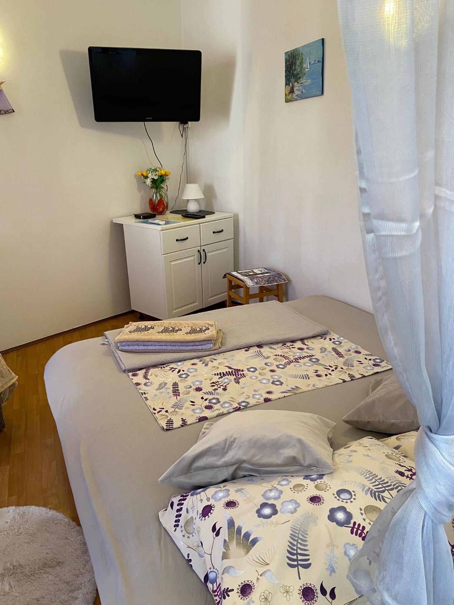 Bright And Charming Studio Apartment Rijeka Exterior photo