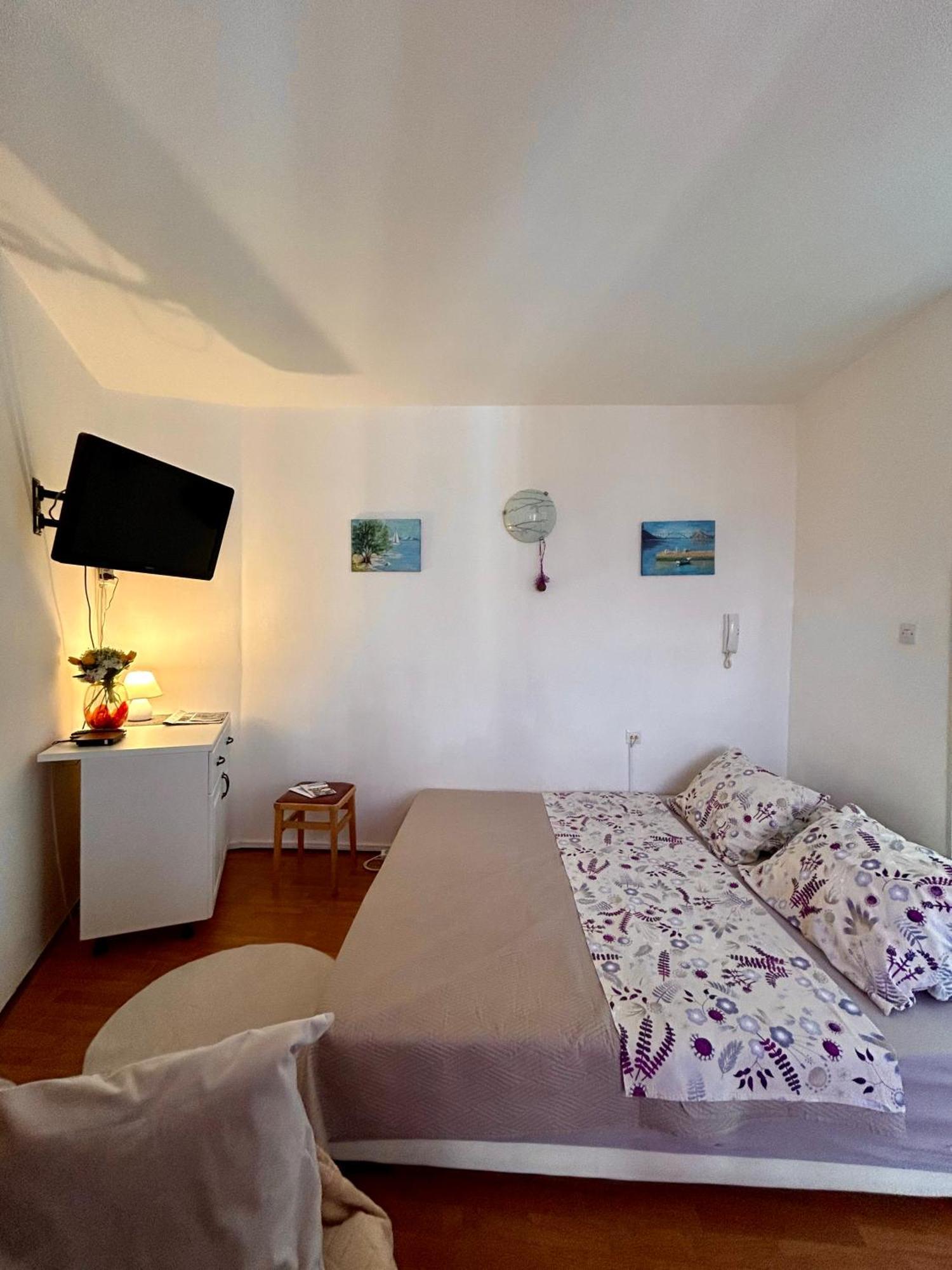 Bright And Charming Studio Apartment Rijeka Exterior photo